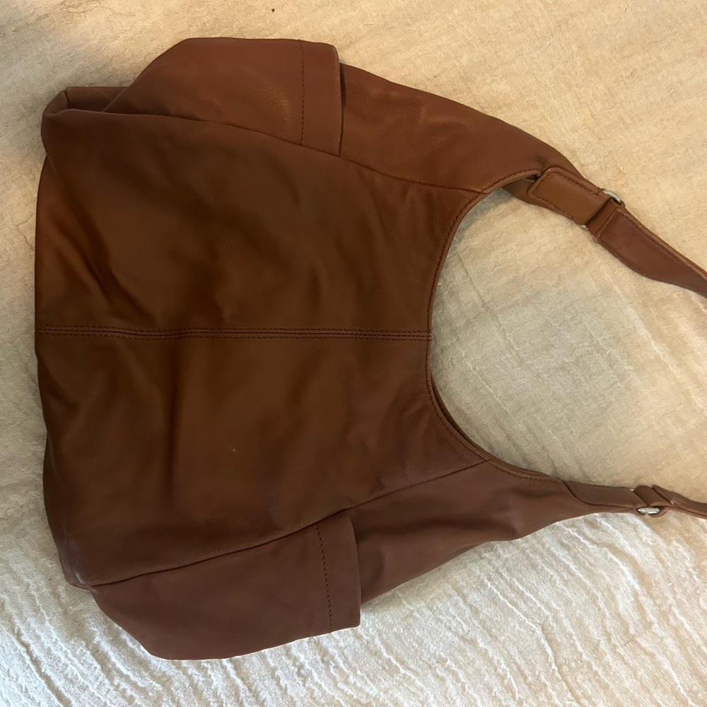 Leather Banana Republic over the shoulder bag
